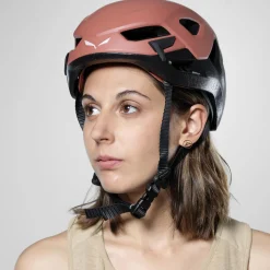 Aria Helmet