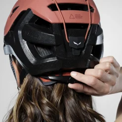 Aria Helmet