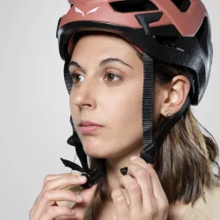 Aria Helmet