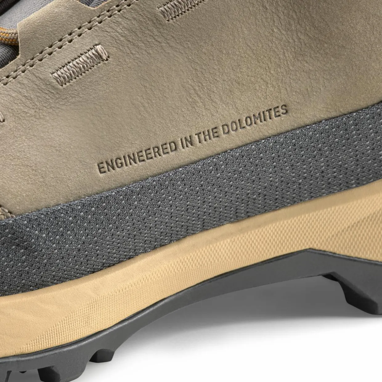 Puez Leather Mid Powertex Shoe Men